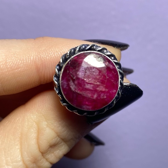 FACETED RUBY W/ 925 STERLING SILVER RING - Picture 2 of 15